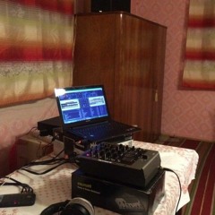 Set In Home Studio 01/2021