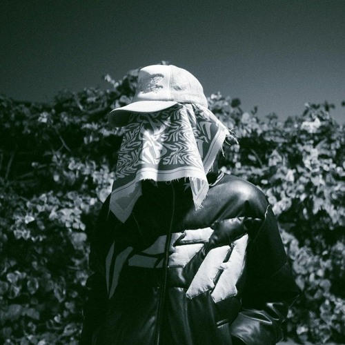 @YISVS FT. STRANGEHUMAN (ASTEROID)