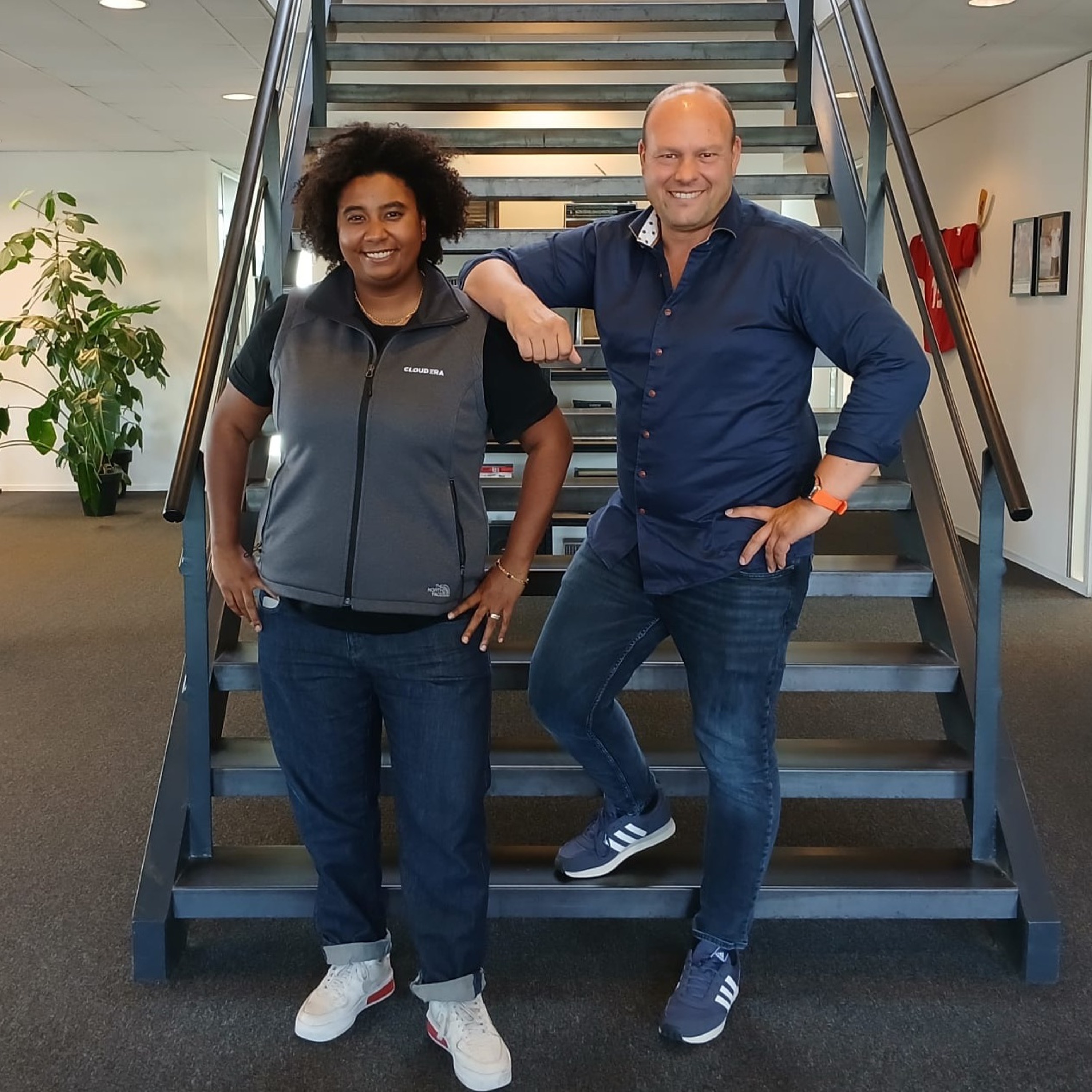 Navigeren door cyberdreigingen - Business Update 27 september 2024 episode artwork