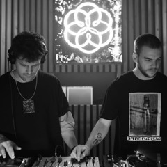 Lour & Snej Only vinyl warm up set  "Anteayer x Orpheon party" @Umi