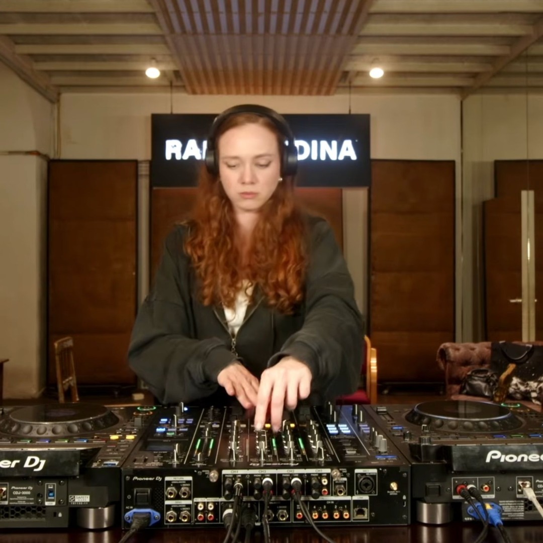 Stream Aneira | Radio Rudina by Radio Rudina | Listen online for free ...
