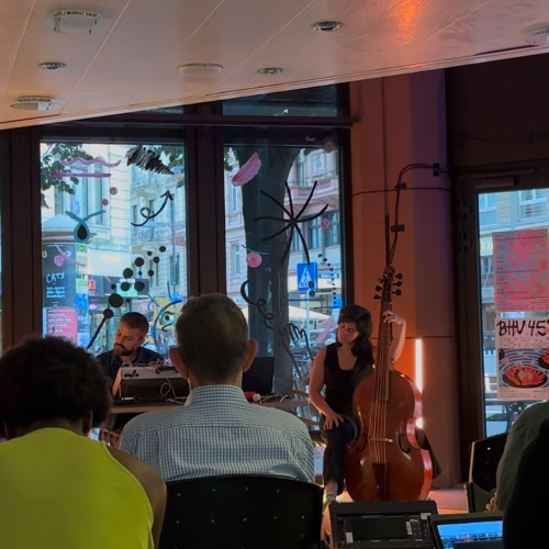 Lawrence+Roth Blumfield – live at Parfümerie