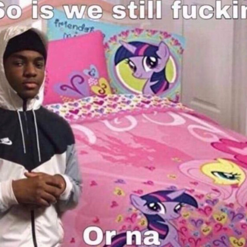 GOOMORNIN! (Glitch Gum)