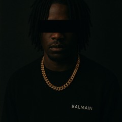 "Balmain sur le coeur"