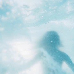 住進耳朵裡，那裡有溜滑梯