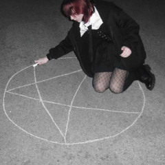 witch bitch (prod. wingsxrra)