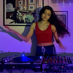 Dionne / vinyl techno set (tribal, hardgroove, oldschool)