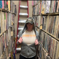 Random White Girl Hot Mix 10/28/25