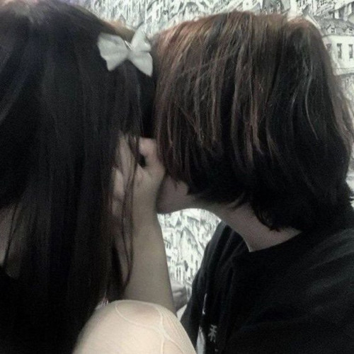 おやすみ泣き声、さよなら歌姫