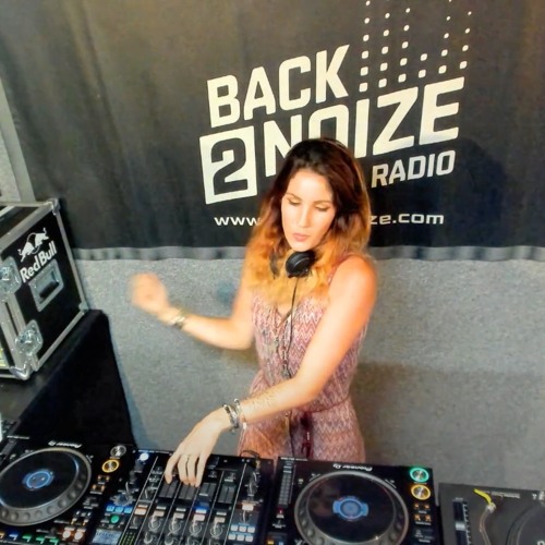 Techno Set @Back2Noize Radio | Queen Beats Show