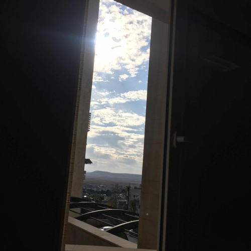 وآسفة جداً لأني كذلك