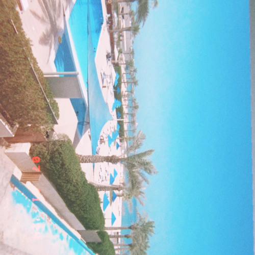 ‎⁨لو تقدر تعد المطر بتعرف أحبّك وش كثر .⁩.