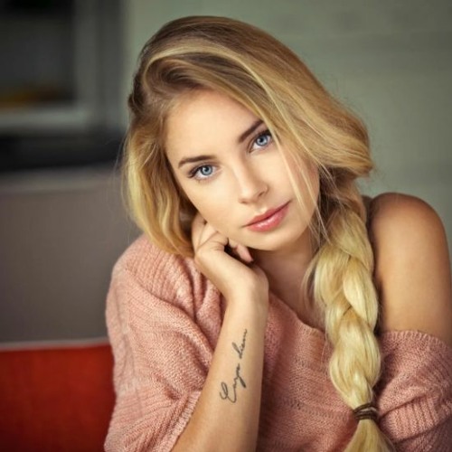 ਆਟੋਹਾਰਪਾਉਟੌਹਾਉਸ royalty free background music DOWNLOAD