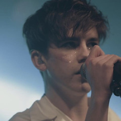 colour collider acoustic - declan mckenna