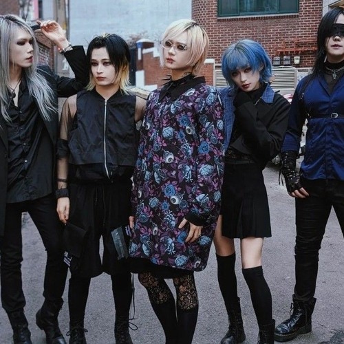 Stream Madmans Esprit - Deny by masa🦇 | Listen online for free on