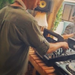 I don‘t need you…. I am Techno!