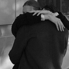 مدري تبي قربي ولاتبي انساك ⁩