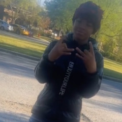 Spinning through the vines ￼ | made on the Rapchat app (prod. by VeeLoo CASH)