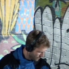 DJ Popup @ Drift Radio's Street party 17-05-25