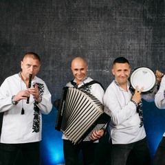 "Тиха вода" Українська народна пісня  Гурт Зорепад