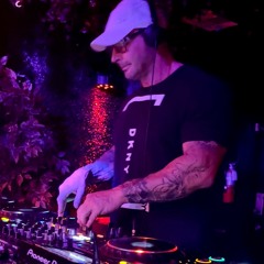 Oakenfold Live Sets