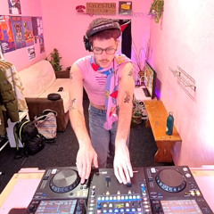 Call Me Radio - Pink Mama Vibing