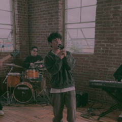 Diego Gonzalez _ Don't leave me behind.mp3