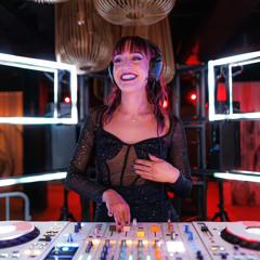 Lainey Kate @ Beehive Presents: ENTRENYE 2025 [12.31.2024]