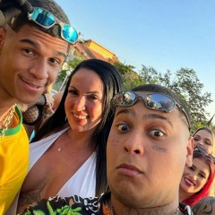 MC GW - BATE A BUCETINHA POR CIMA DO PAU CARECA (DJ IANN DA FAVELINHA)