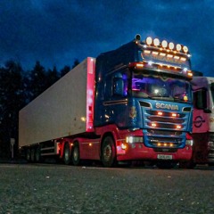 fat slags an twin tags