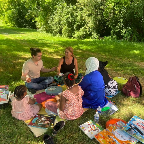 ICI Nord : Reportage 2 min - des ateliers lecture gratuits dans les parcs de Roubaix cet été