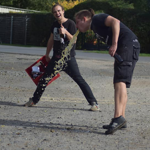Knaack Skit