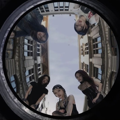ITZY -Tunnel Vision
