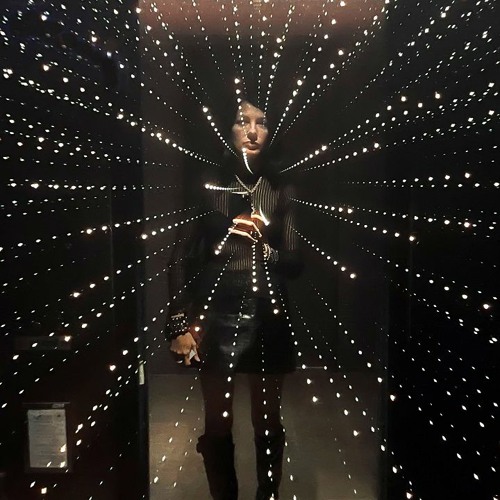 Minimal Wave w/ Veronica Vasicka 311023