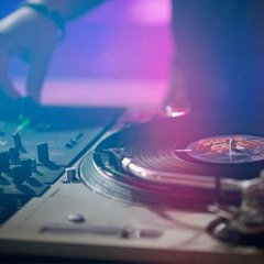 Robbie Baker vinyl mix at home