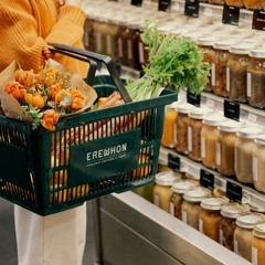Aisles to Avoid Where Grocery Stores Use the Most Packaging