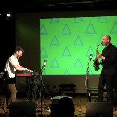 Triangles Live @ Dokkhuset