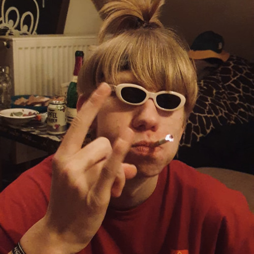 ~Alles positiv, bis auf den Coronatest.~