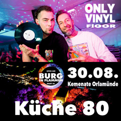 Burg in Flammen 2025 Only Vinyl Floor Küche 80
