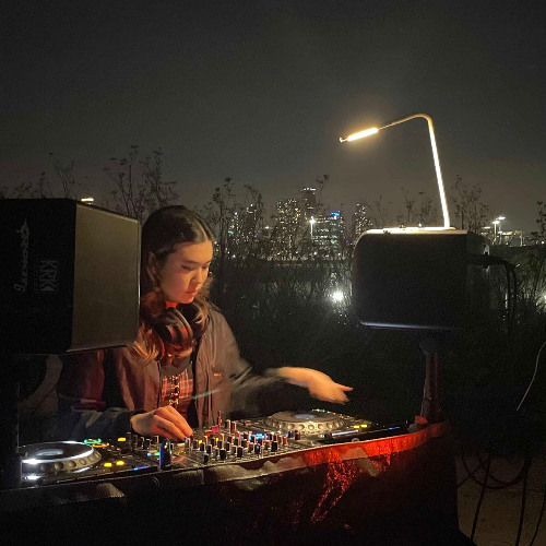 +SIX12 #004.3 - Cynetic