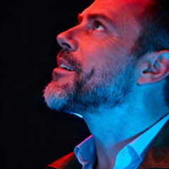 DJ RO IN THE DANCE FLOOR