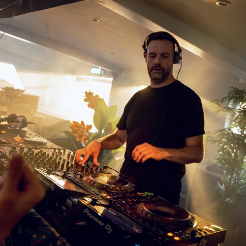 Stream Paul Thomas Presents UV Radio 270 by Paul Thomas Listen online for free on SoundCloud