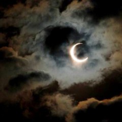 في سكون الليل-غُنيم.