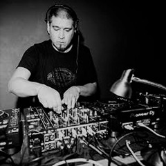 DJ Rolando (Underground Resistance) Detroit, 2000' (Manny'z Tapez)