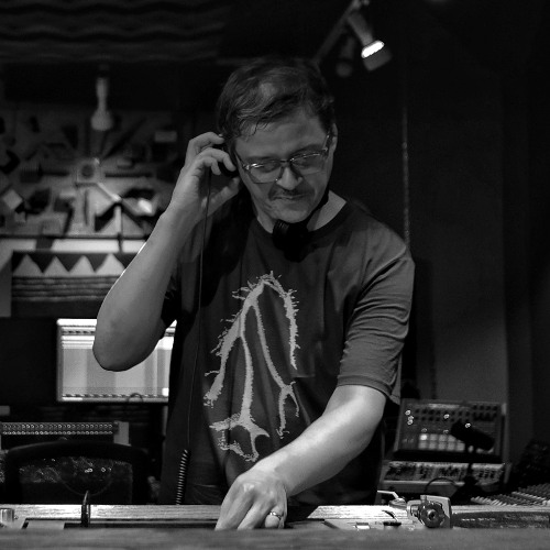 S02 E02 | Ron Like Hell @ Sonic Junkie Recording Studio