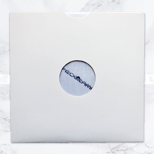 PREMIERE: Untitled Series - 001 (PROGRAMM)