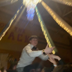 Chain Hang
