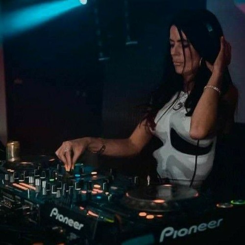 MIZZ DEE - COLD AS ICE SAMPLE 🧊🔊💃