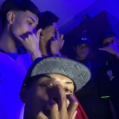 MTG - OLHA COMO ELA BALANÇA A BONECA - ( DJ VIITIN DO BC )