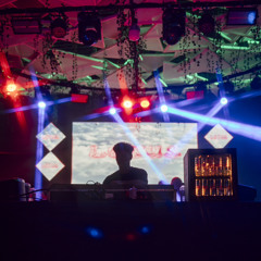 DOVS (BR) - LIVE Warm Up Set at Lotus